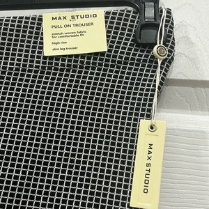 Max Studio Pull On Stretch Trousers NWT$118 Women's Size 3X (44"X 28"X13" rise)